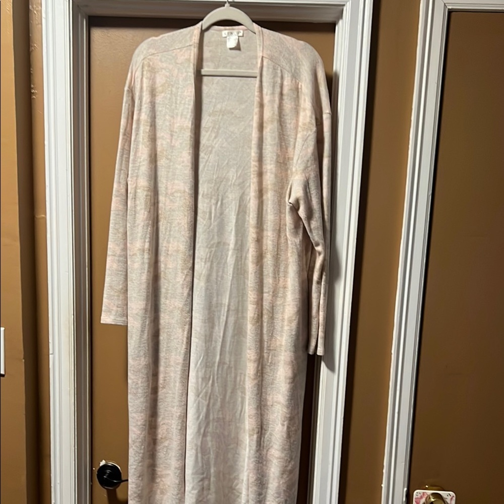 VENUS Pink and Cream Cape with Open Front and Cozy Knit